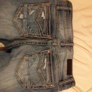 Women's day trip capri sz 25